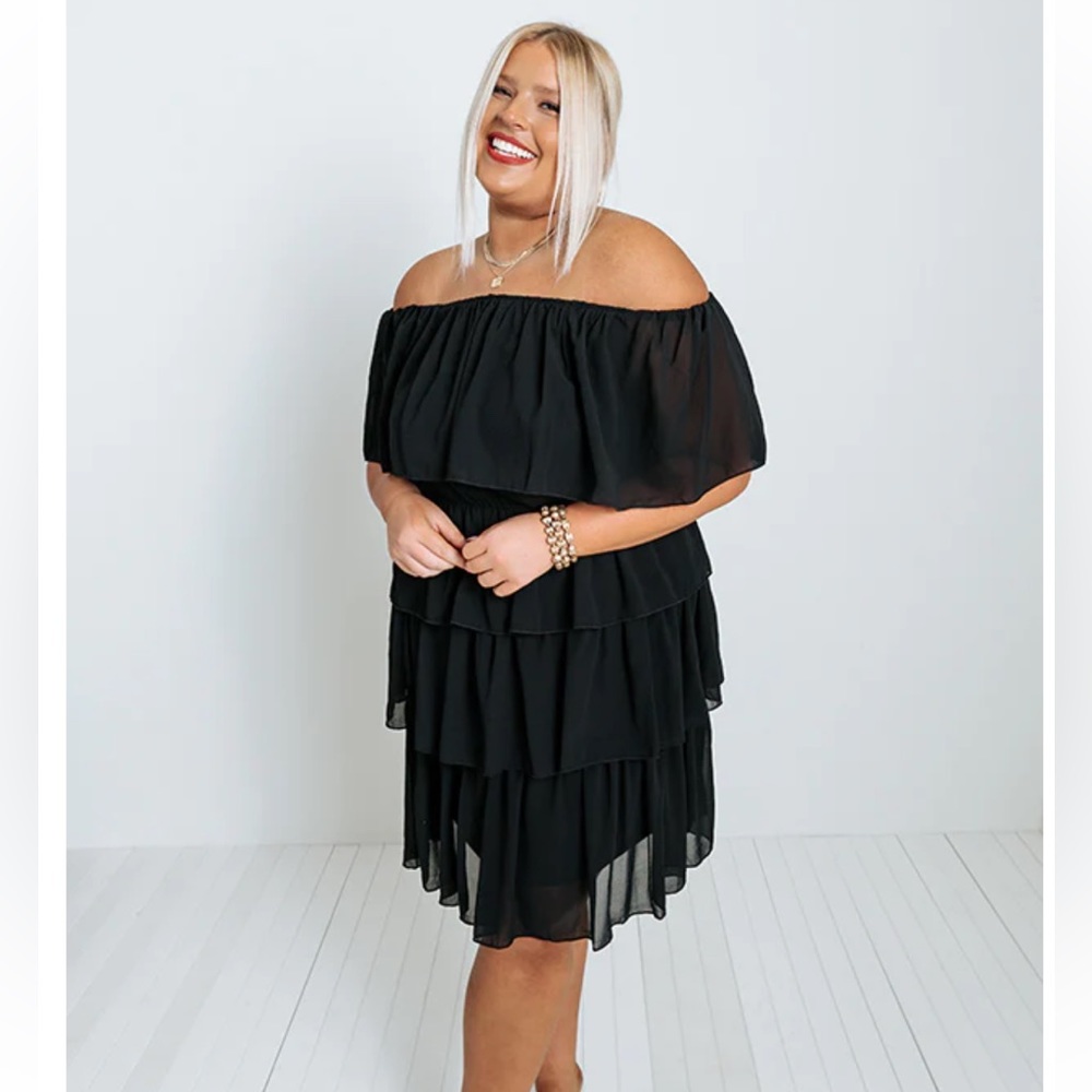 NWT Off the Shoulder Tiered Midi Dress